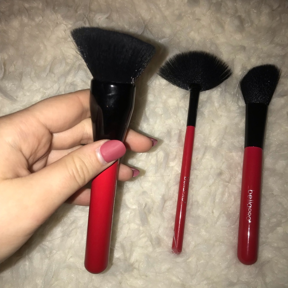 Makeup brushes - Picture 3 of 3
